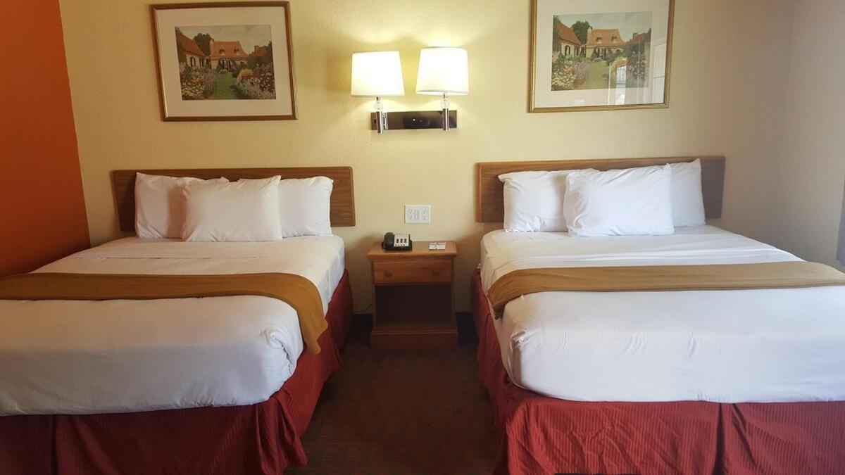 Stadium Motel - Lubbock Medical Center Екстериор снимка